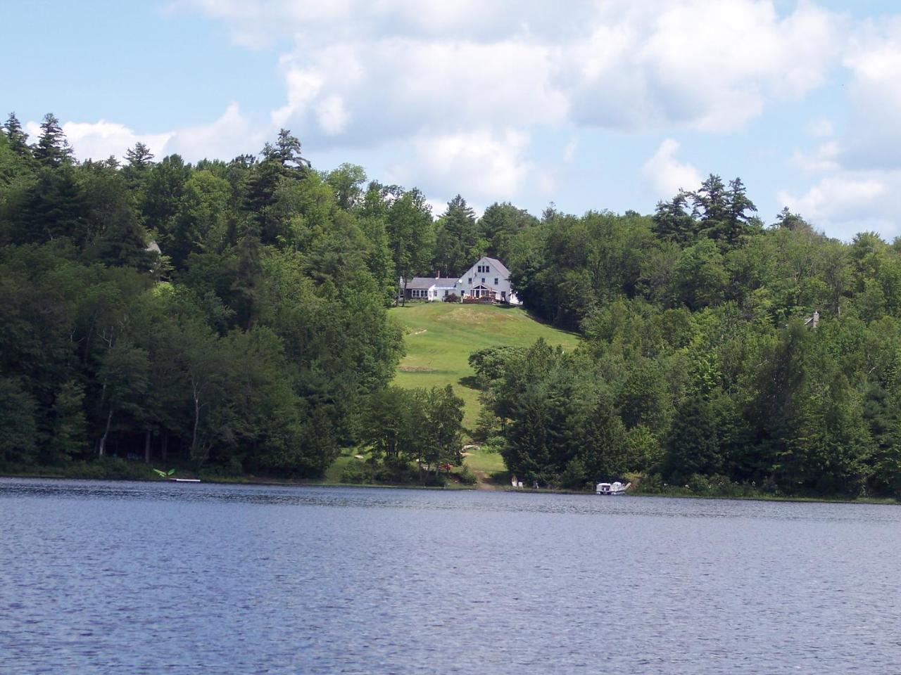 Bed and Breakfast Hummingbird Hill Stoddard Екстер'єр фото