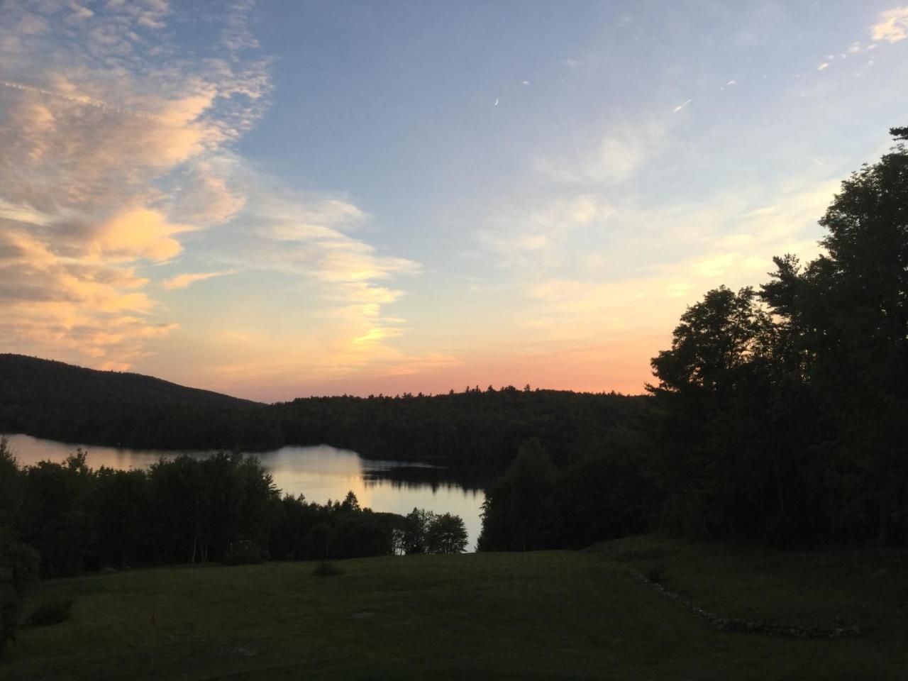 Bed and Breakfast Hummingbird Hill Stoddard Екстер'єр фото